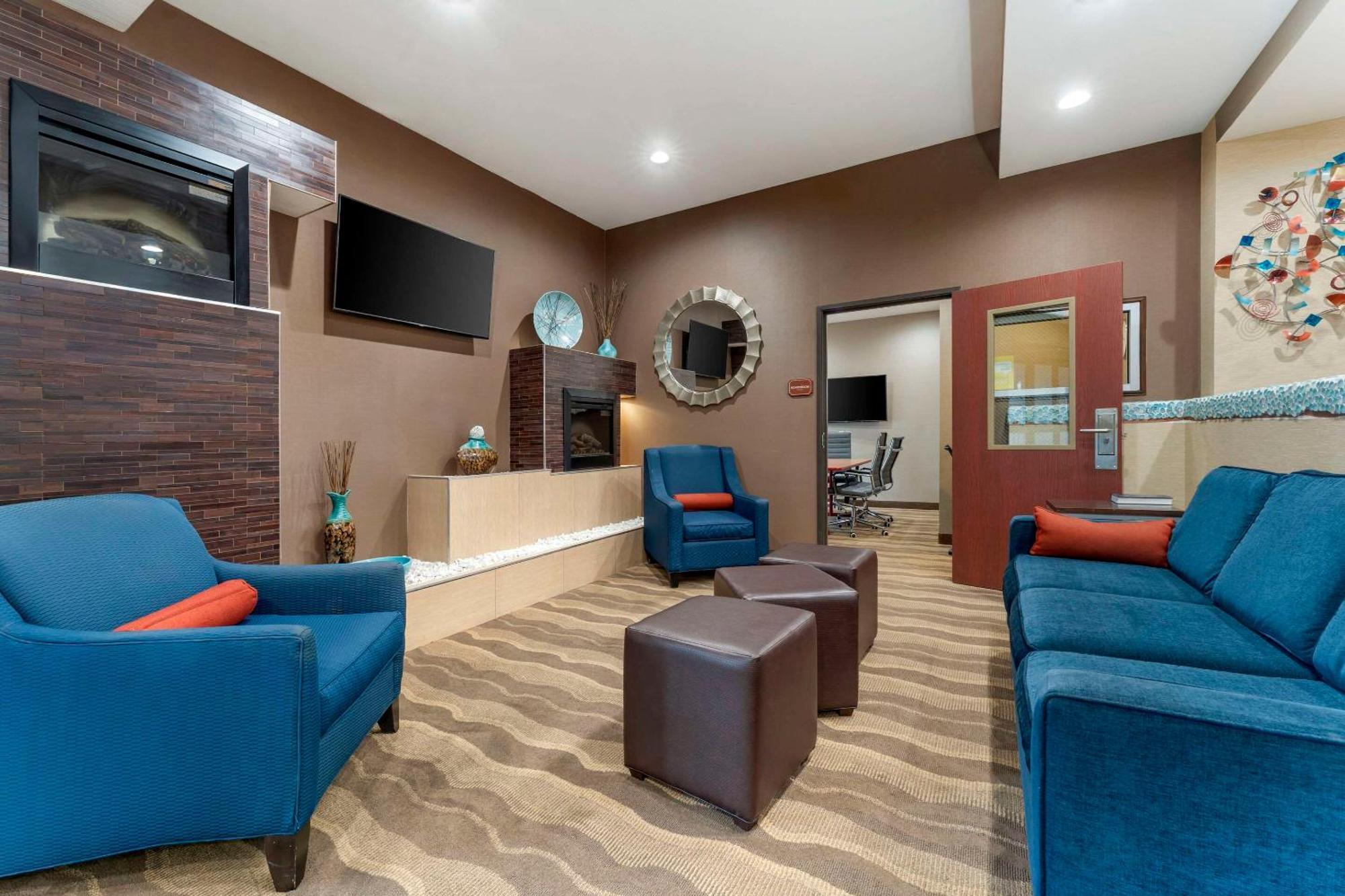 Comfort Hotel Monaca